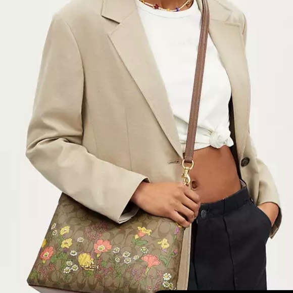 Coach Laurel signature floral shoulder bag set - Picture 11 of 16